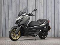 YAMAHA XMAX 125