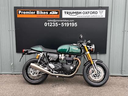 TRIUMPH THRUXTON 1200