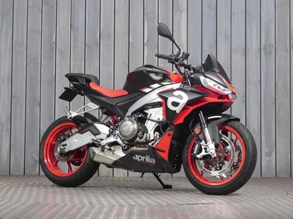 APRILIA TUONO 660