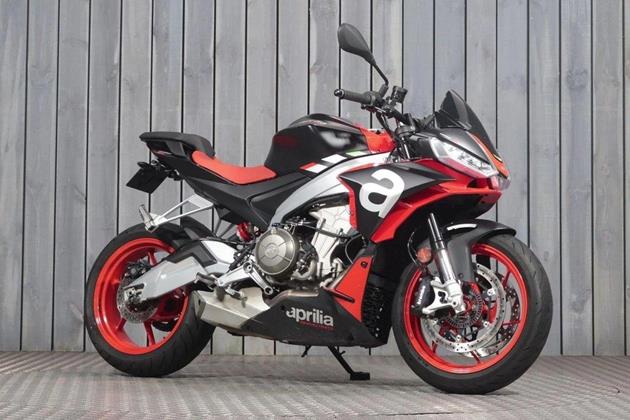 APRILIA TUONO 660