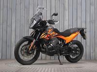 KTM 890 ADVENTURE