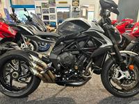 MV-AGUSTA BRUTALE 800RR