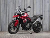 TRIUMPH TIGER 900