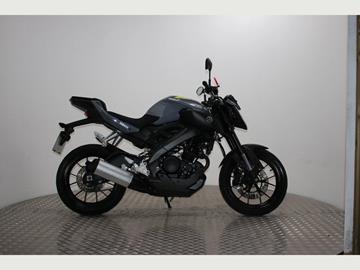 YAMAHA MT-125