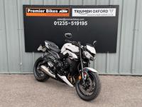 TRIUMPH STREET TRIPLE 765 R