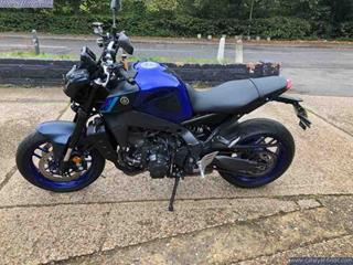 YAMAHA MT-09 