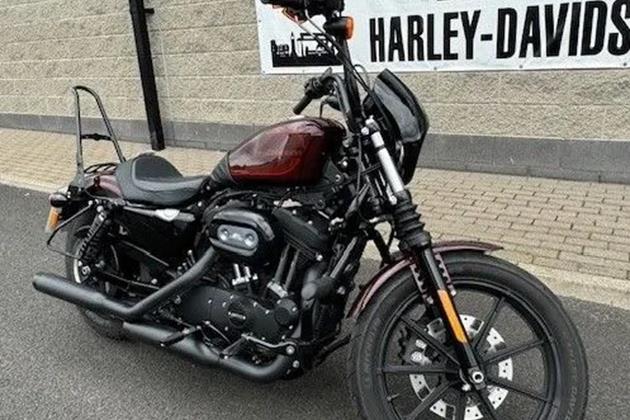 HARLEY-DAVIDSON SPORTSTER 883