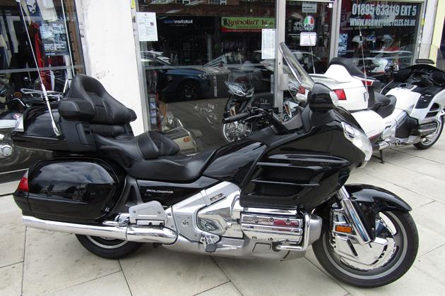 HONDA GL1800 GOLDWING