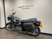 TRIUMPH BONNEVILLE T120