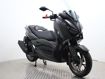 YAMAHA XMAX 125