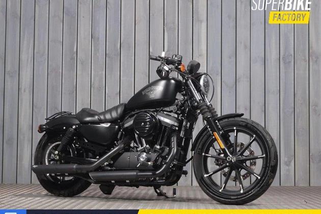 HARLEY-DAVIDSON SPORTSTER 883