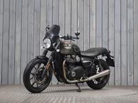 TRIUMPH STREET TWIN