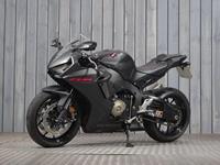 HONDA CBR1000RR FIREBLADE