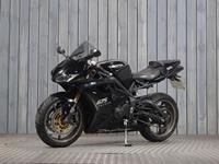 TRIUMPH DAYTONA 675