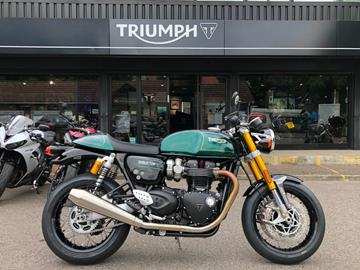 TRIUMPH THRUXTON 1200