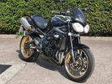 STREET TRIPLE R 