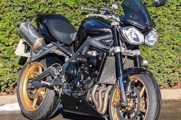 TRIUMPH STREET TRIPLE R