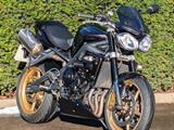 STREET TRIPLE R 