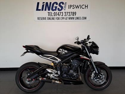 TRIUMPH STREET TRIPLE 765 RS