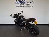 TRIUMPH STREET TRIPLE 765 RS