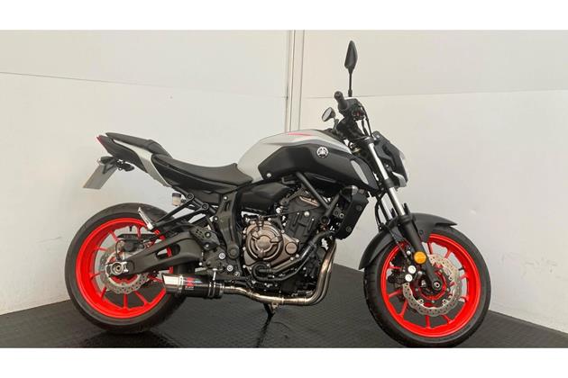 YAMAHA MT-07