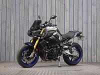 YAMAHA MT-10