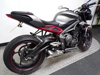 TRIUMPH STREET TRIPLE 765 R