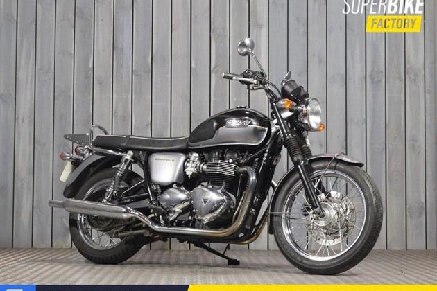 TRIUMPH BONNEVILLE T100