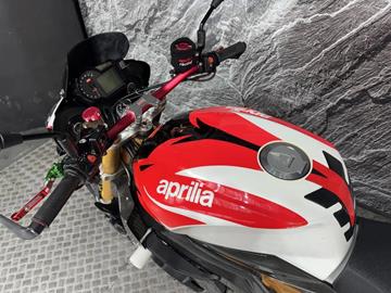 APRILIA TUONO 1000 FACTORY