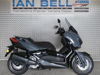 YAMAHA XMAX 300 