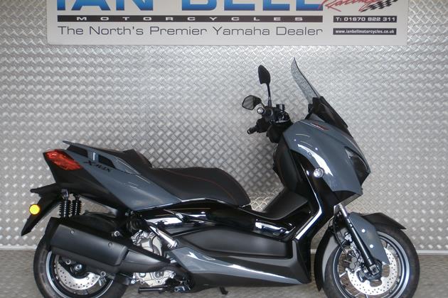 YAMAHA XMAX 300