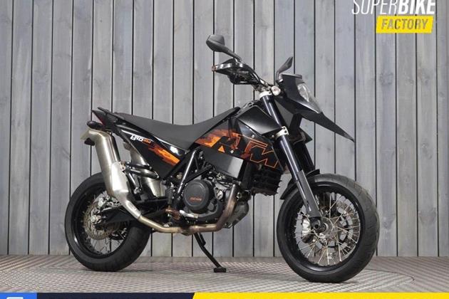 KTM 690 SUPERMOTO