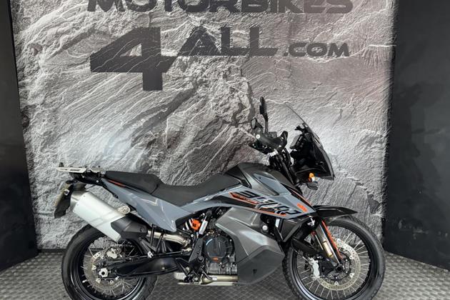 KTM 890 ADVENTURE