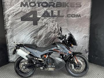 KTM 890 ADVENTURE