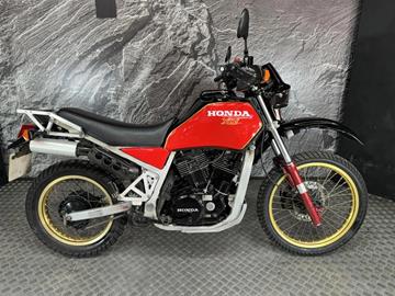 HONDA XLV750R