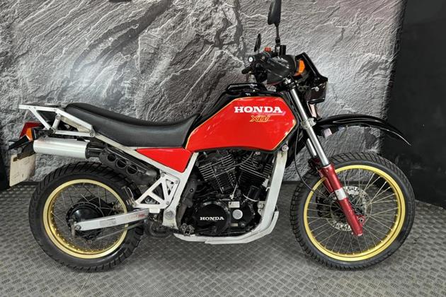 HONDA XLV750R