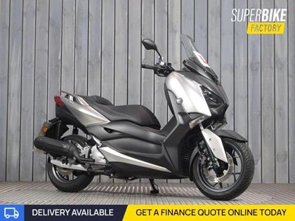 YAMAHA XMAX 125