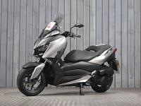 YAMAHA XMAX 125