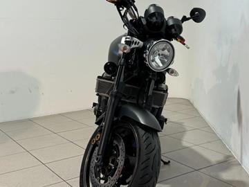 YAMAHA XJR1300