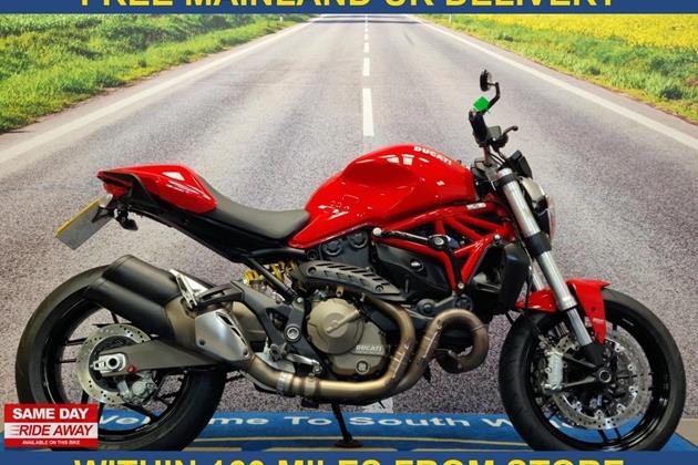 DUCATI MONSTER 821