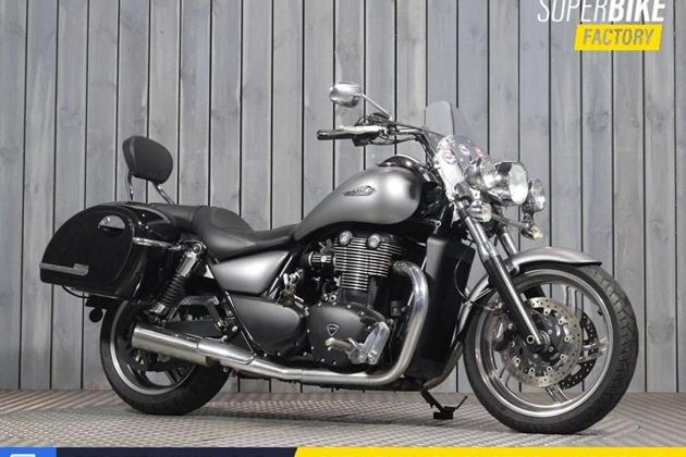 TRIUMPH THUNDERBIRD 1700