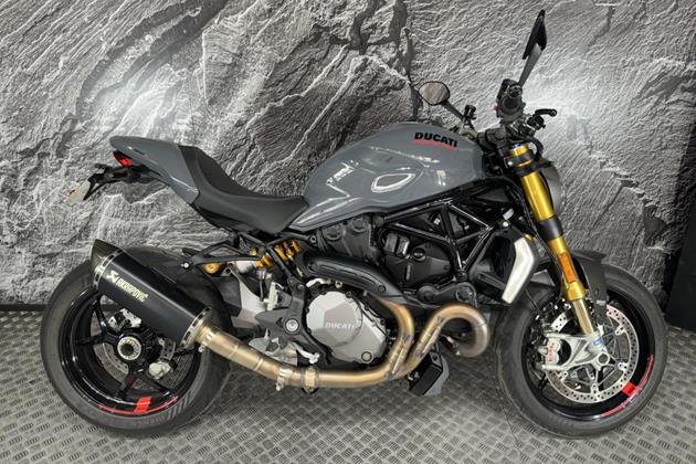 DUCATI MONSTER 1200S