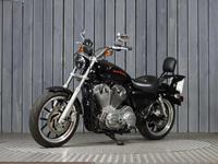 HARLEY-DAVIDSON SPORTSTER 883