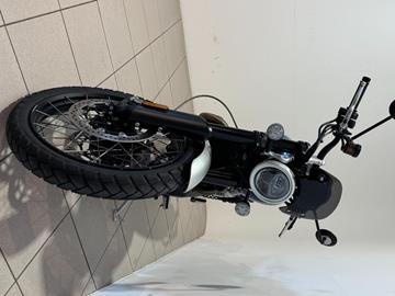 TRIUMPH SCRAMBLER 1200