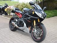 TRIUMPH DAYTONA 675