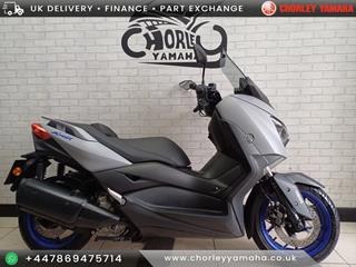 YAMAHA XMAX 300 