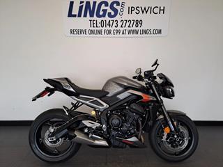 TRIUMPH STREET TRIPLE 765 RS 