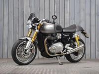 TRIUMPH THRUXTON 1200 R