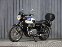 TRIUMPH BONNEVILLE T100