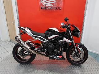 TRIUMPH STREET TRIPLE 765 RS 